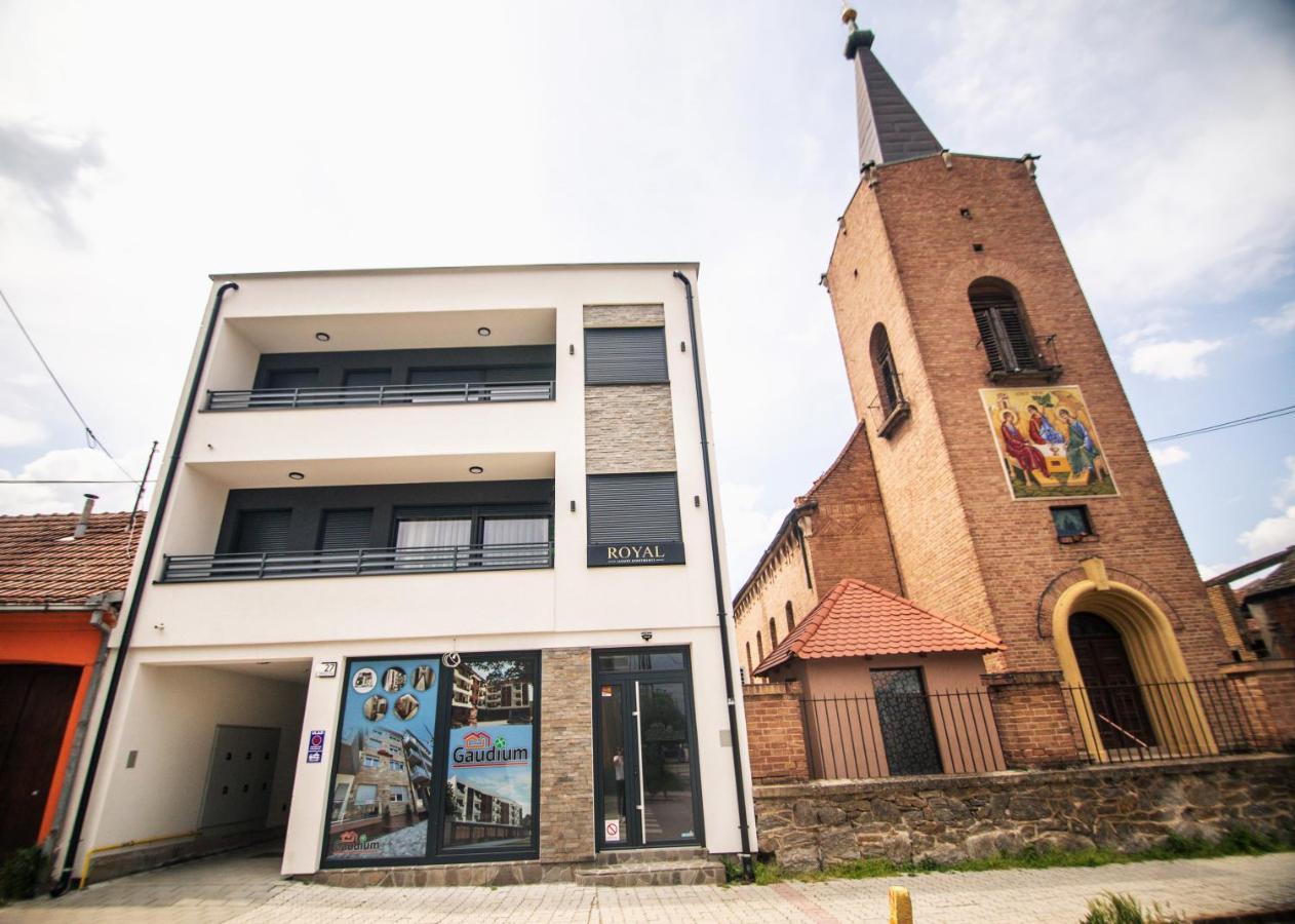 Royal Luxury Apartment Vrsac Dış mekan fotoğraf